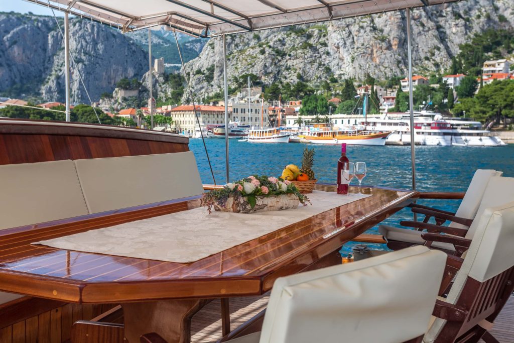 ANDI STAR Aft deck ANDI STAR Aft deck