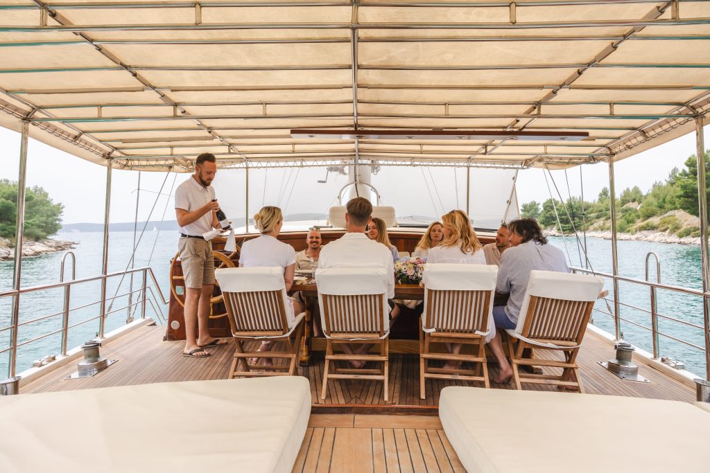 630933206-andi-star-lifestyle-exterior-1